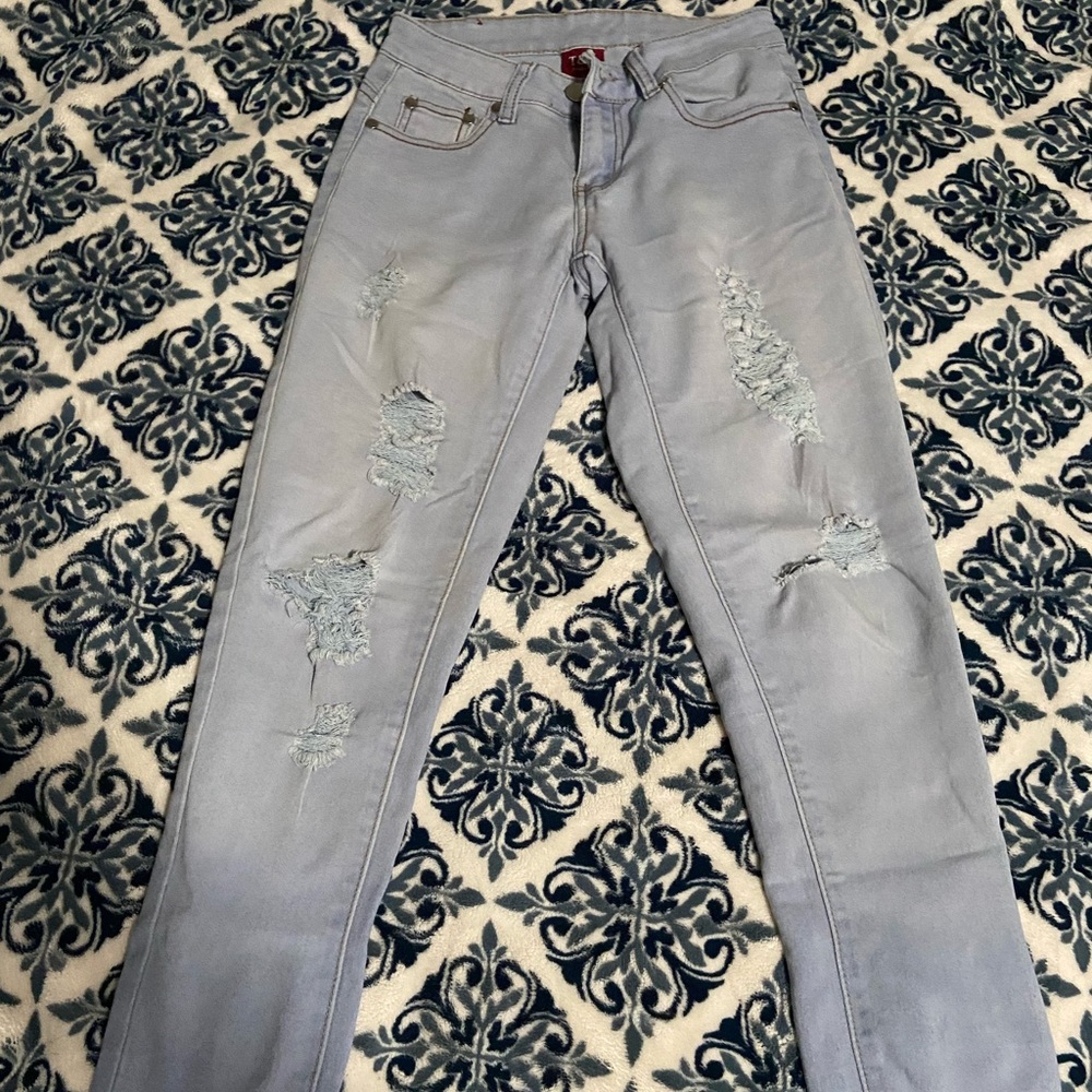 Light ripped jeans